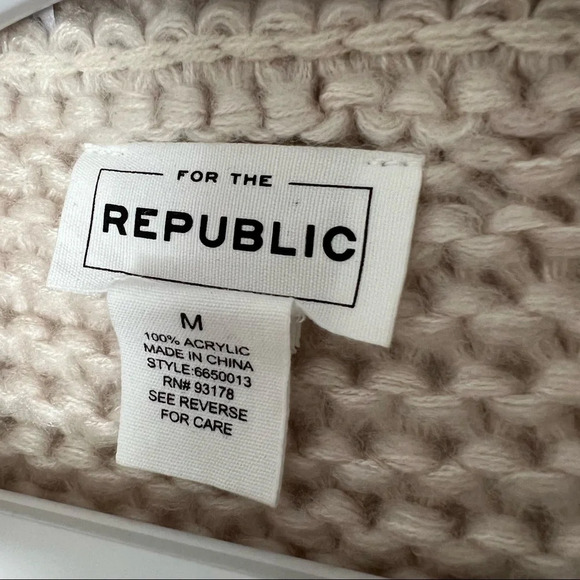 For The Republic  Dropped-Shoulder Knit Sweater size M - Picture 8 of 8